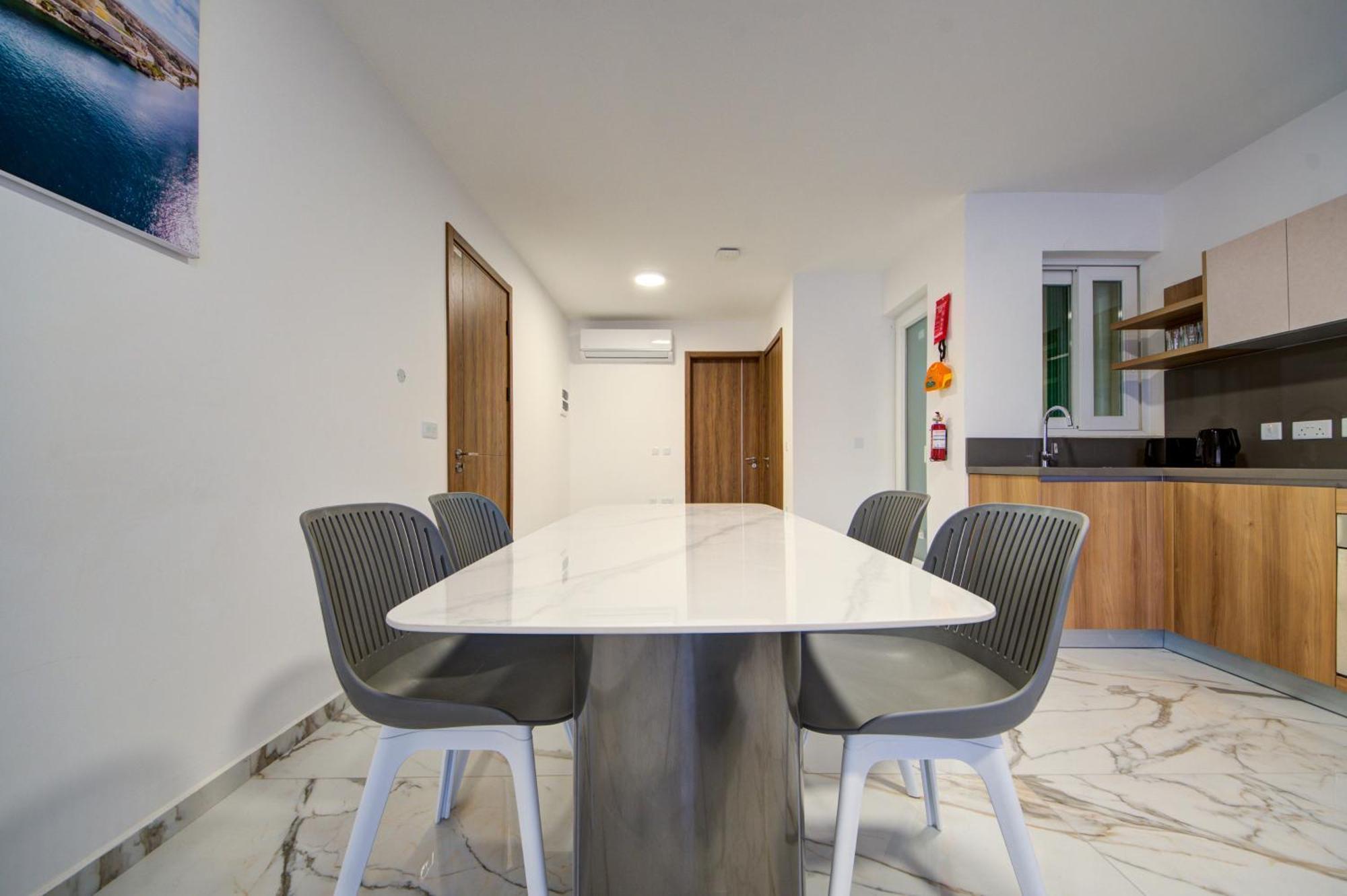 The St Pauls Bay Escape Suites By 360 Estates San Pawl il-Baħar Eksteriør billede